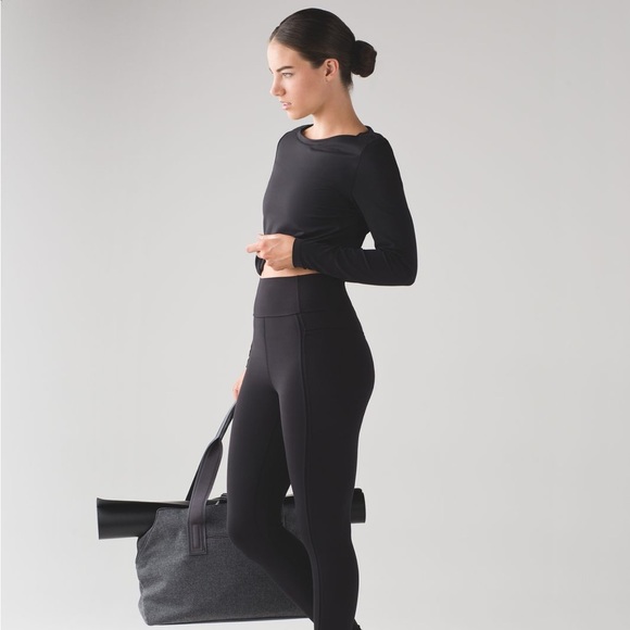 Lululemon simply bare cropped long sleeve black size 4 - Picture 2 of 4